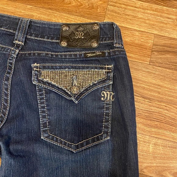 Miss Me	Low Rise 5 Pocket Skinny Jeans - Picture 5 of 11